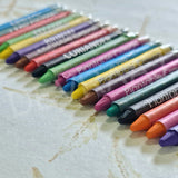 wax crayons with differen colours in bulk